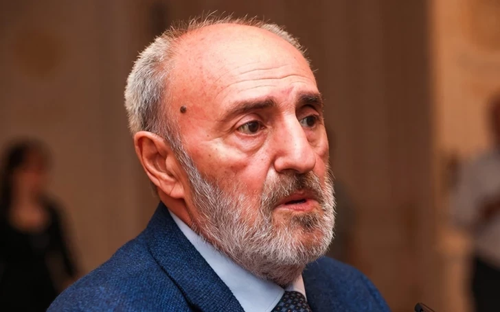 Певец Акиф Исламзаде выписан из больницы