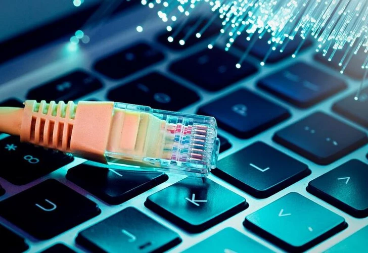 Азербайджан поднялся на пять позиций по скорости фиксированного интернета в мире