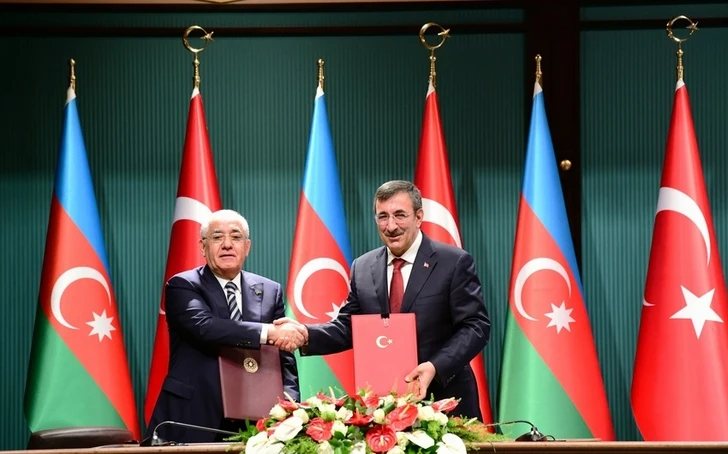 Азербайджан и Турция подписали ряд документов
