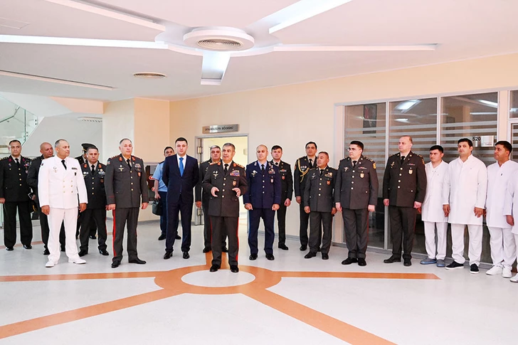 Руководство Минобороны Азербайджана посетило Главный клинический госпиталь