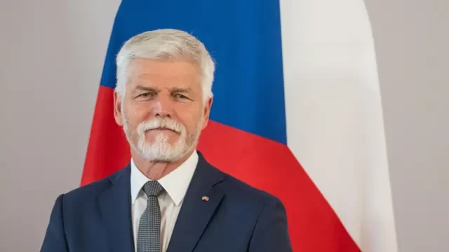 Президент Чехии поздравил Ильхама Алиева