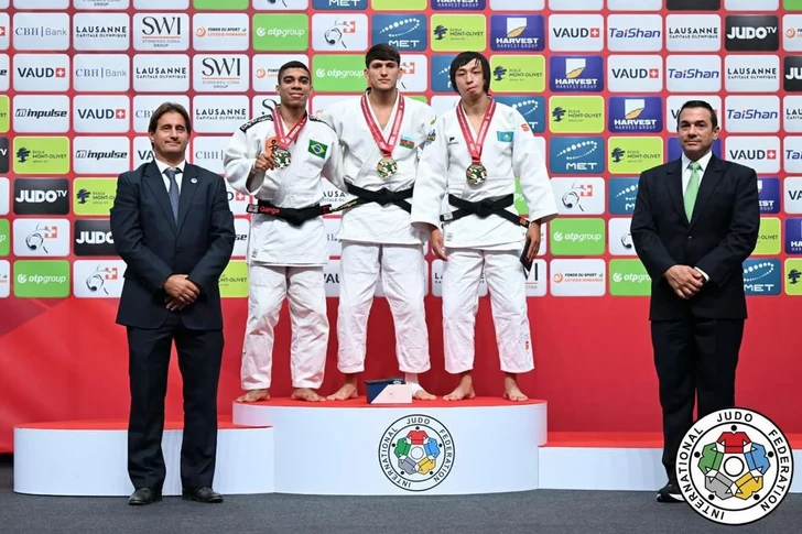 Джошгун Алиев одолел чемпиона Дефлимпиады и стал победителем Masters Top 18