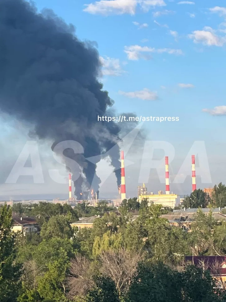 Media.az - Новости Азербайджана - Россия подверглась массированной атаке беспилотников: горят НПЗ и завод антенн
