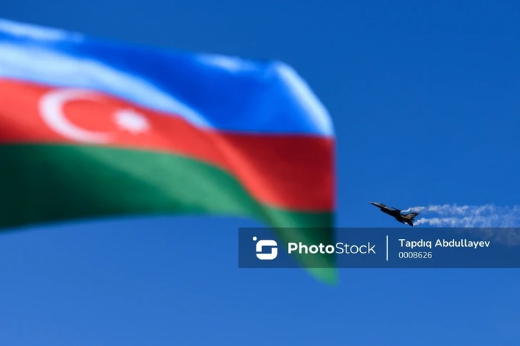 Азербайджан празднует День Военно-воздушных сил