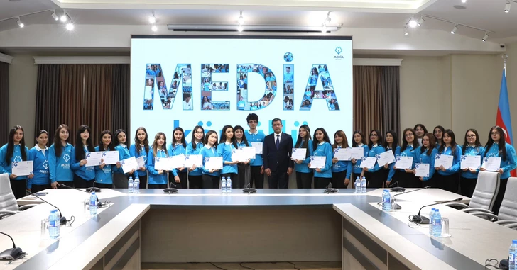 В MEDİA состоялась встреча с выпускниками и участниками волонтерской программы
