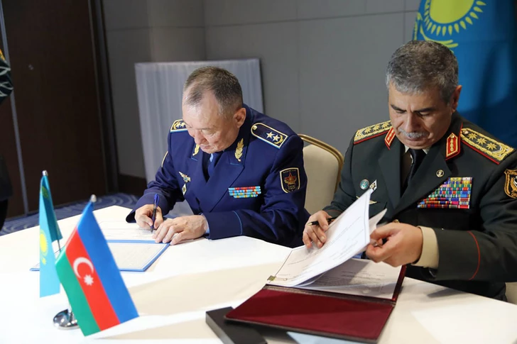 Media.az - Новости Азербайджана - Министр обороны АР обсудил военное сотрудничество с Казахстаном.