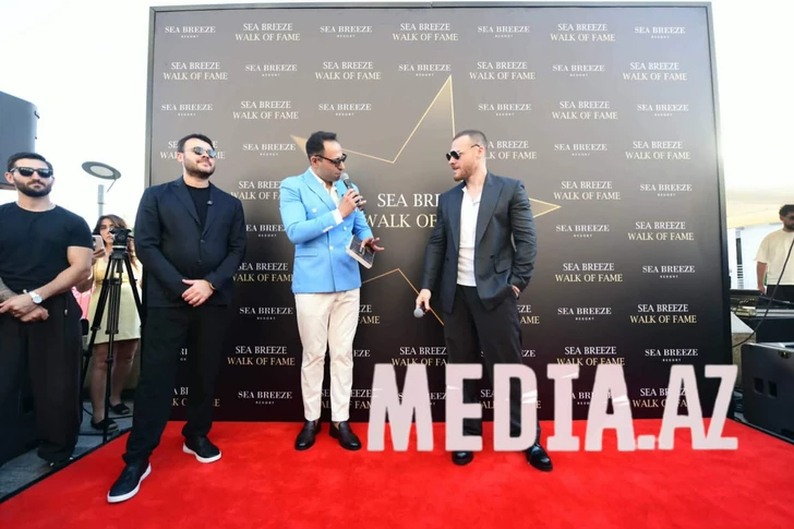 Media.az - Новости Азербайджана - Керем Бюрсин получил именную звезду на Sea Breeze Walk of Fame
