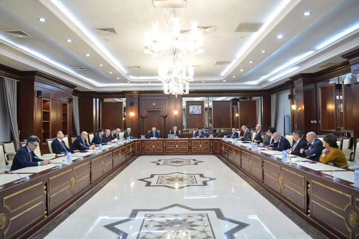 Милли Меджлис обсудил доклад омбудсмена Азербайджана за 2025 год