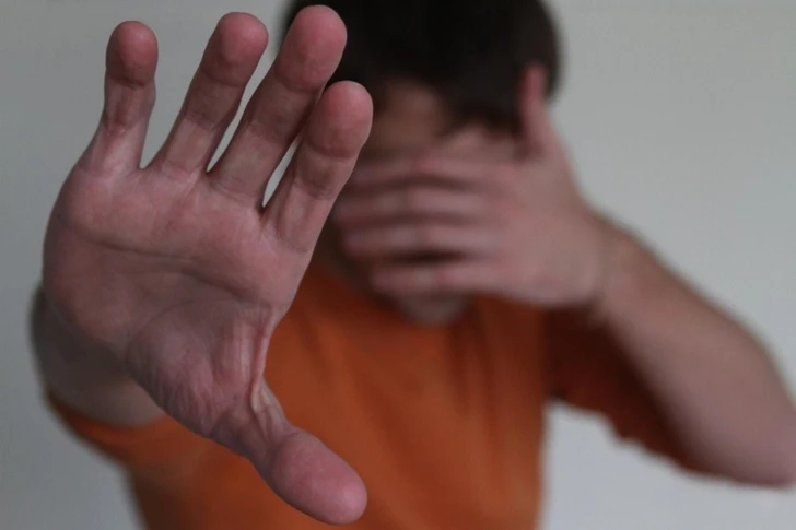 Как в Азербайджане помогают мужчинам, пострадавшим от домашнего насилия?