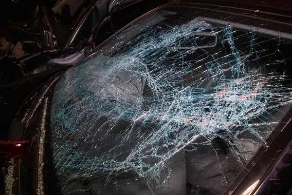 В Огузском районе автомобиль сбил пешехода насмерть