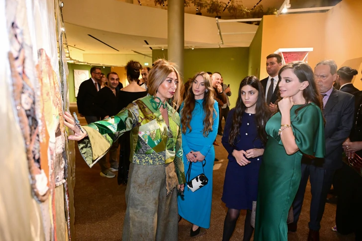 В Центре Гейдара Алиева состоялось официальное открытие Art Weekend