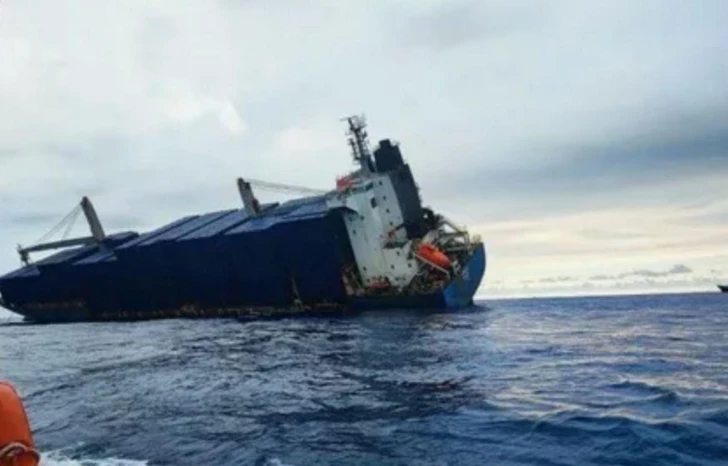 Выжившие азербайджанские моряки рассказал об атаке дронов в Азовском море