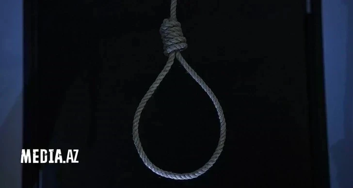 В Билясуваре 17-летняя девушка покончила с собой