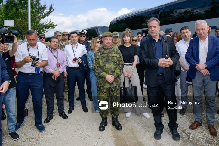 Media.az - Новости Азербайджана - Аккредитованные в Азербайджане дипломаты возвращаются из Агдама в Баку на скоростном поезде