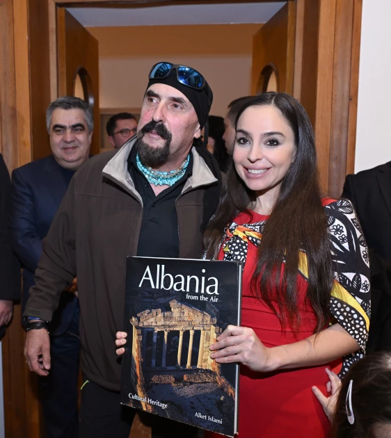 Media.az - Новости Азербайджана - Лейла Алиева и Арзу Алиев приняли участие в открытии выставки MAMA «Мать-природа» в Албании