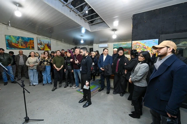Media.az - Новости Азербайджана - В Баку состоялось открытие галереи Asiman и презентация серии картин Susuzluq