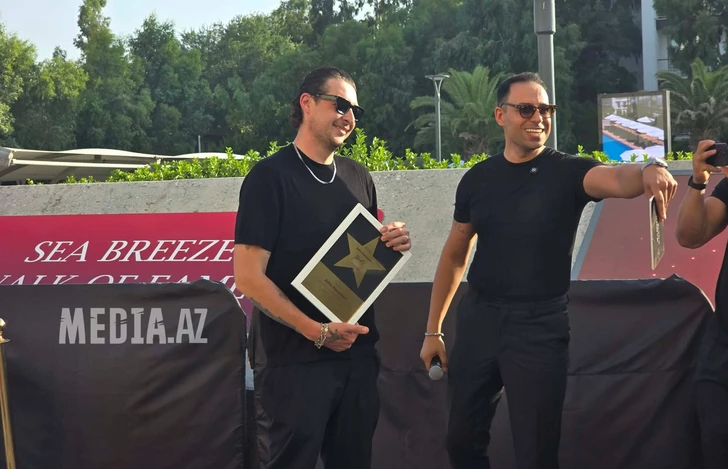 Джон Ньюман открыл именную звезду на Sea Breeze Walk of Fame