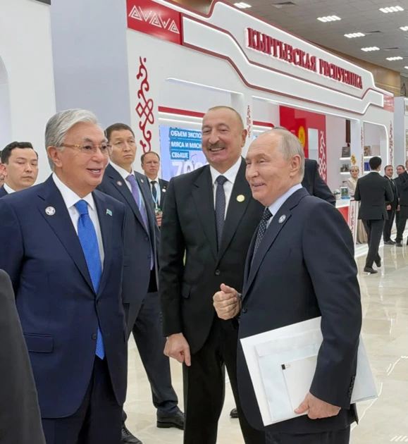 Media.az - Новости Азербайджана - Азербайджанский стенд на саммите СНГ: ковры и кялагаи