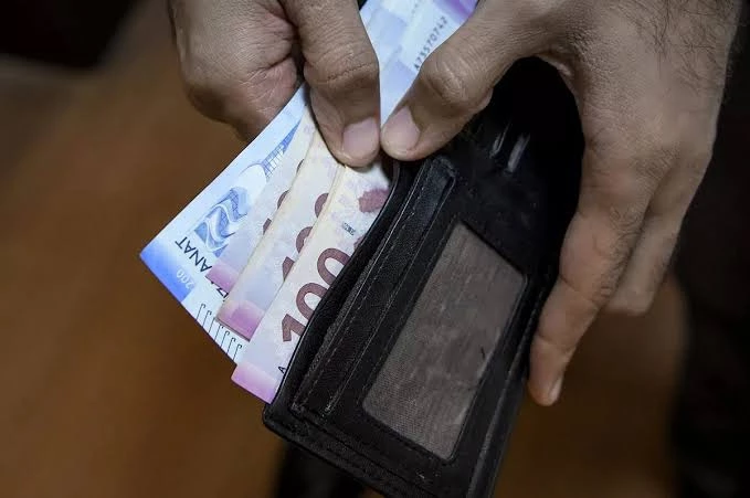 Рост зарплат в Азербайджане не успевает за подорожанием продуктов и услуг - ЭКСПЕРТНЫЙ АНАЛИЗ