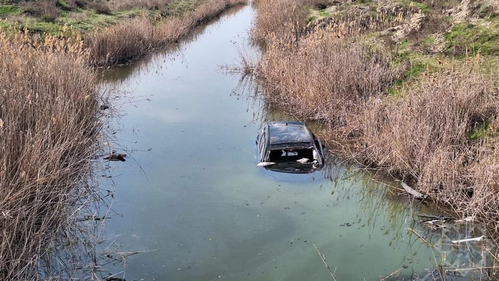 В Зардабском районе в результате аварии погибли два человека и пострадали четверо