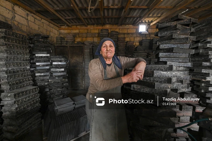 В 65 лет — на тяжелом производстве: история Бюльбюль Бабаевой