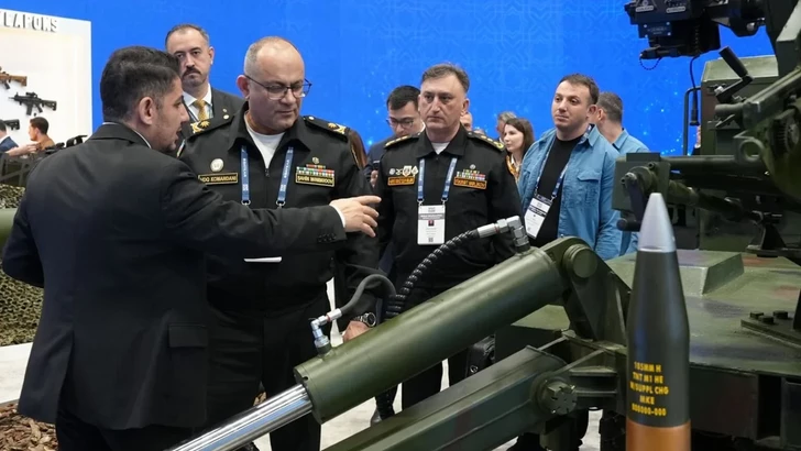 Media.az - Новости Азербайджана - Командующий ВМС Азербайджана ознакомился с турецким морским дроном-камикадзе в Стамбуле
