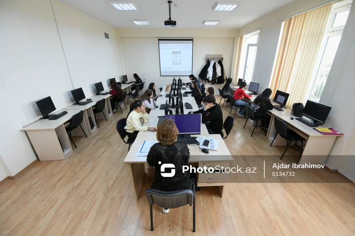 Представитель Минобрнауки Азербайджана: Обеспеченность школ компьютерами значительно улучшилась