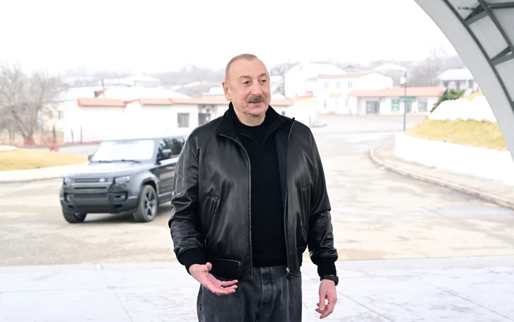 Media.az - Новости Азербайджана - Ильхам Алиев встретился с жителями села Баллыджа в Ходжалы