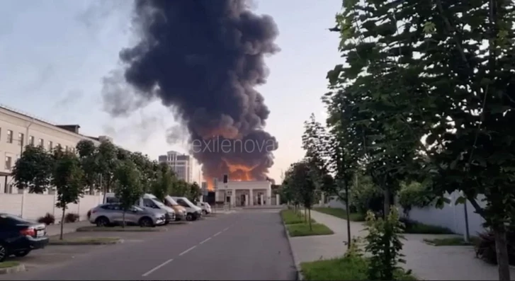 Media.az - Новости Азербайджана - Атака БПЛА на регионы России: пожар на нефтебазе в Краснодарском крае и дроны над Санкт-Петербургом