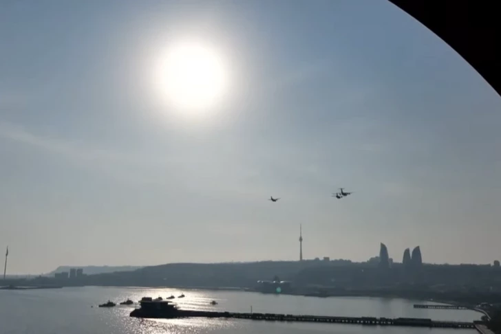 Новые самолеты ВС Азербайджана: C-27J и Ил-76 дебютировали на параде в Баку