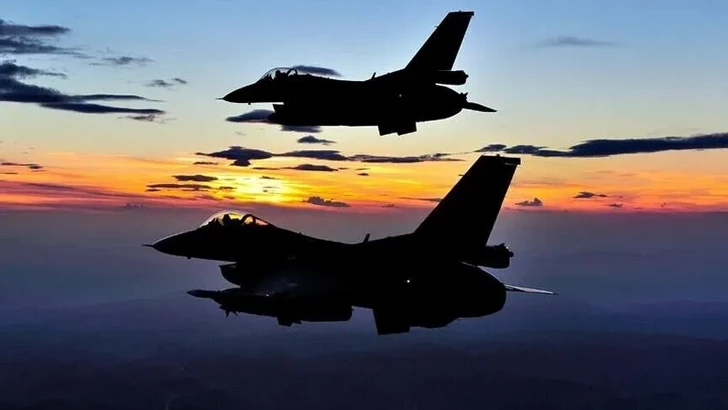 Четыре истребителя НАТО были подняты по тревоге у юго-восточных границ Румынии