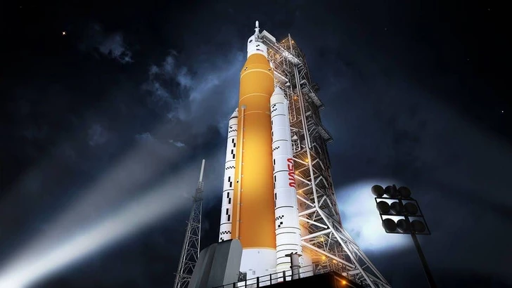 Ракету с кораблем для лунной миссии NASA доставили на стартовую площадку