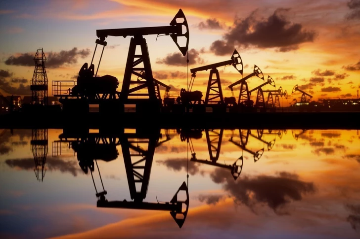Цена нефти Brent повысилась после переноса встречи по судоходству в Ормузе