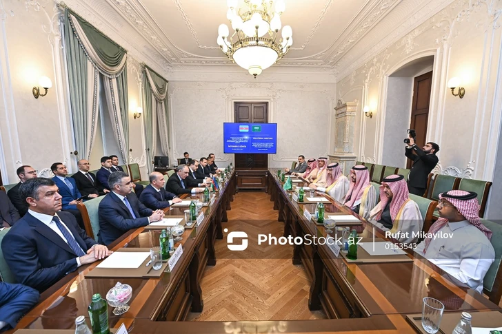 Кямран Алиев наградил главу антикоррупционного управления Саудовской Аравии медалью
