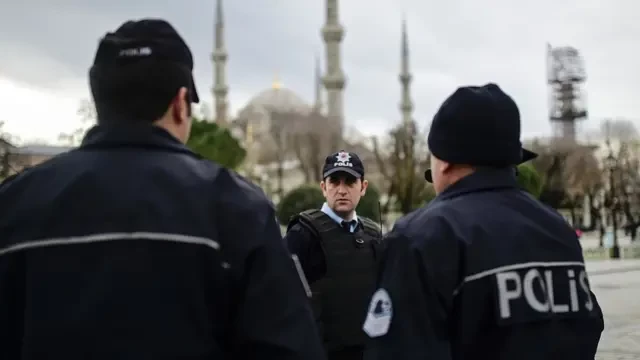 В Турции задержаны 411 человек по делам о нападениях на школы в Шанлыурфе и Кахраманмараше