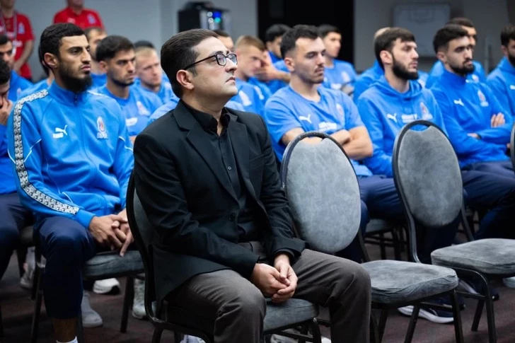 Media.az - Новости Азербайджана - Сборная Азербайджана почтила память шехидов в Каунасе