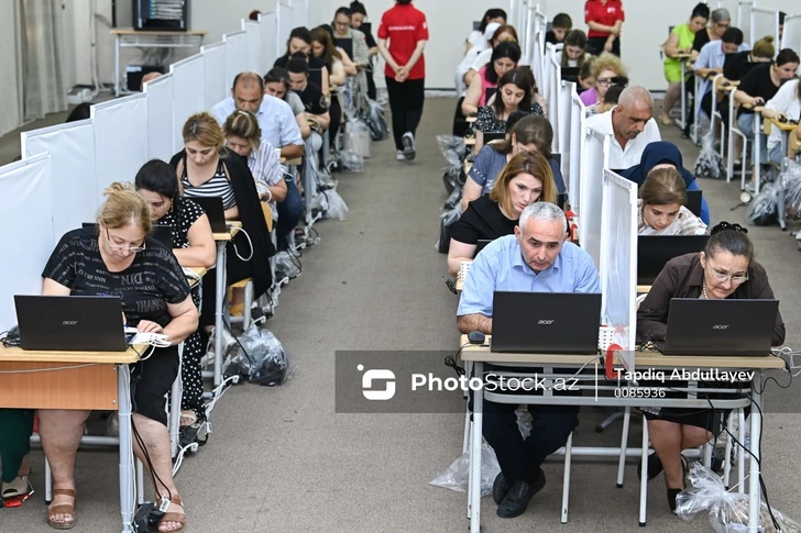 В Азербайджане завершен процесс взаимной смены рабочих мест для педагогов
