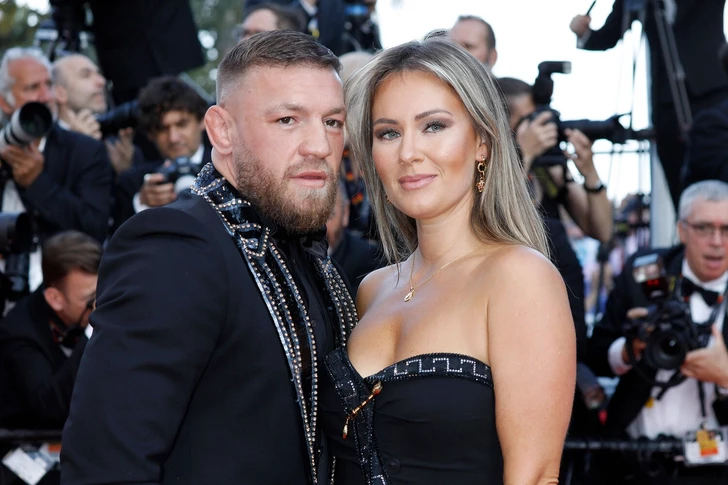 Звезда UFC Конор Макгрегор и Ди Девлин: 17 лет отношений увенчаются браком в Ватикане