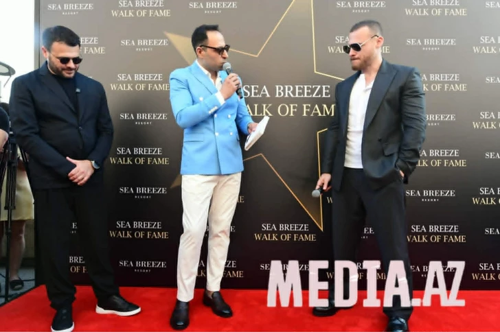 Media.az - Новости Азербайджана - Керем Бюрсин получил именную звезду на Sea Breeze Walk of Fame