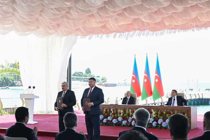 Media.az - Новости Азербайджана - Между президентами Азербайджана и Кыргызстана состоялась церемония обмена документами