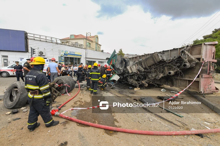 Распространилась фотография водителя грузовика, погибшего в страшной аварии в столице