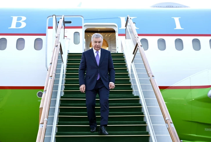 Media.az - Новости Азербайджана - Шавкат Мирзиёев прибыл в Баку для участия в саммите СВМДА