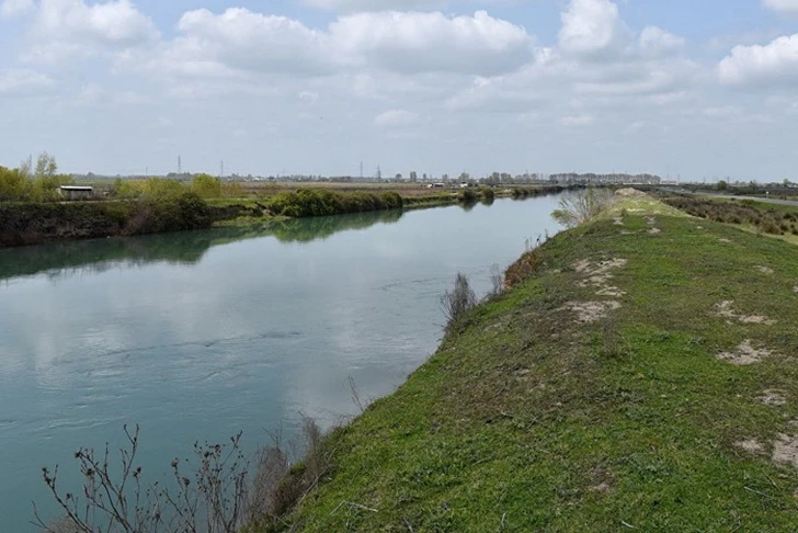 В водах Самур-Абшеронского канала найдено тело одного из утонувших