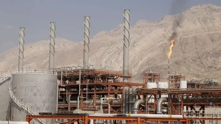 Производство газа в Ираке сократилось вдвое