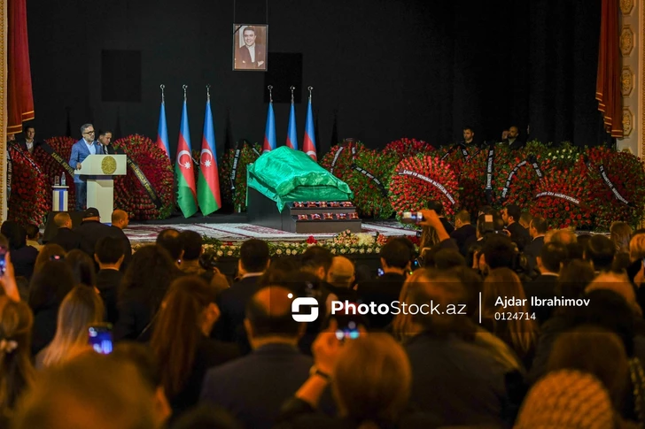 Media.az - Новости Азербайджана - В Баку проходит церемония прощания с заслуженным артистом Джабиром Имановым