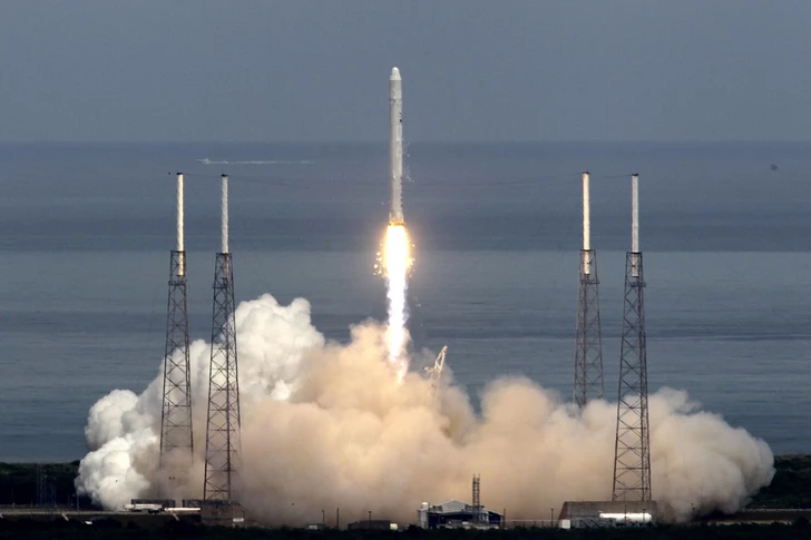 SpaceX отправила на орбиту десятитысячный спутник Starlink