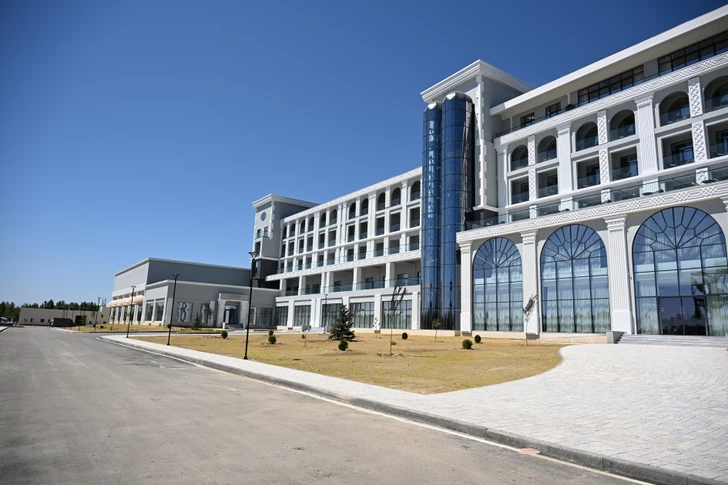 Media.az - Новости Азербайджана - На открытии отеля Baku Resort & Spa в Кыргызстане присутствовал Ильхам Алиев