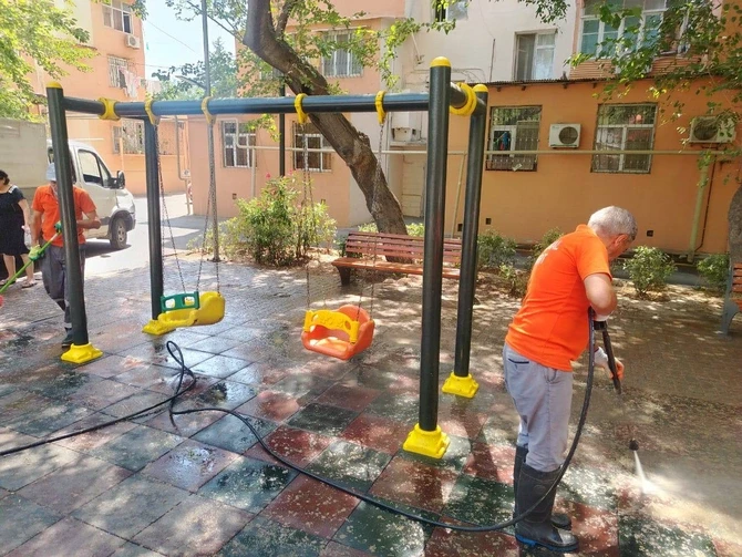 Media.az - Новости Азербайджана - В Баку провели масштабную осеннюю уборку