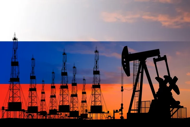 СМИ: Покупатели по всему миру выстраиваются в очередь за российской нефтью после снятия санкций США