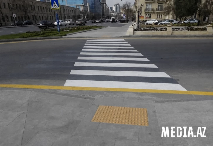 Пандусы есть, но пользоваться ими сложно: в Баку указали на проблему